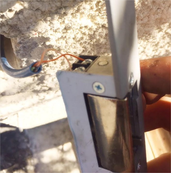 Extel Gâche serrure électrique pour porte ou portillon à encastrer