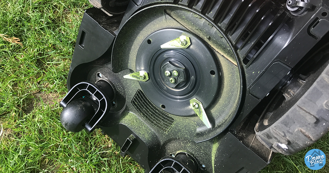 entretien-bosch-indego-connect-robot-tondeuse