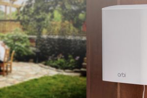 orbi-outdoor-antenne-module-wifi-exterieur