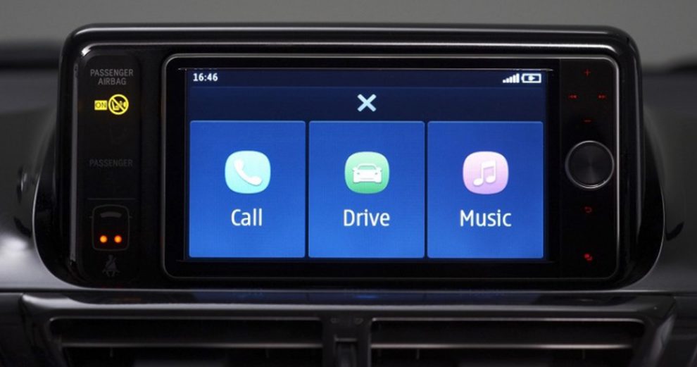 amazon-alexa-car-voiture-iot-smarthome-domotique