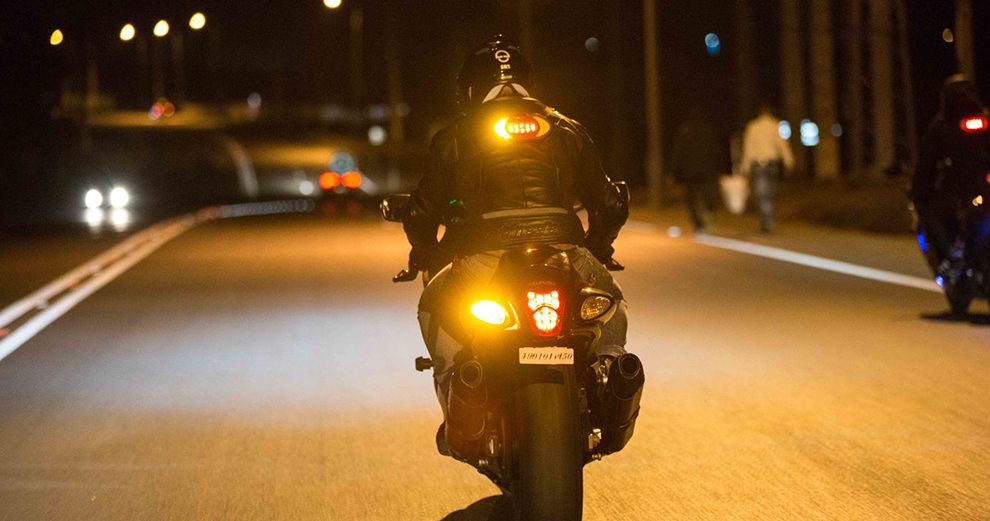 clic-light-moto-securtie-feu-stop