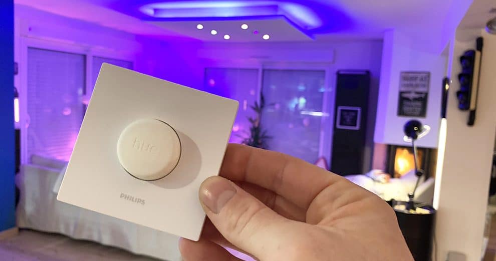 Test Philips Hue Smart Plug : une prise connectée utile dans l'écosystème  Hue - Vidéo Dailymotion