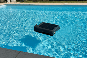test-decouverte-aiper-ecosurfer-s2-robot-surface-piscine